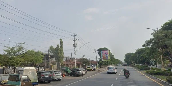 8. Perempatan Terminal Bus Kebumen