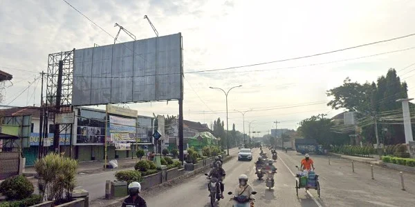 9. Kawasan Taman Kota Kebumen