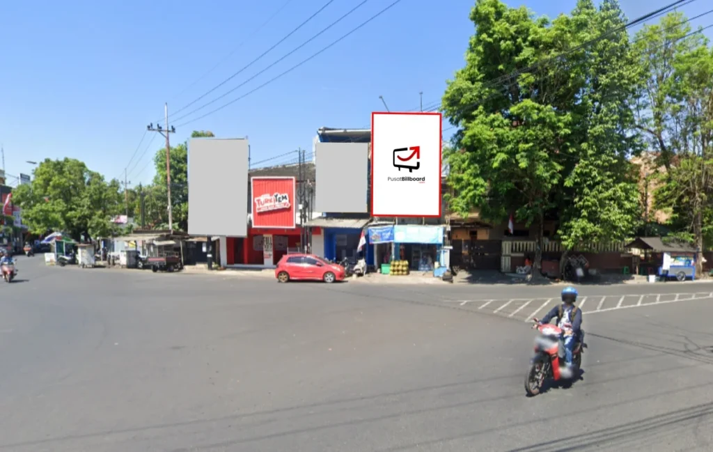 Lumajang - Bundaran DPRD Kab. Jember 4x6 V''
