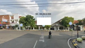 Billboard Jl. Aloon-Aloon Barat