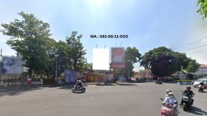 Billboard Jl. Batoro Katong