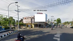 Billboard Jl. Mayjen Sutoyo