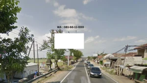 Billboard Jl. Raya Tulungagung