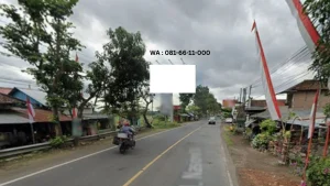 Billboard Jl. Raya Tulungagung