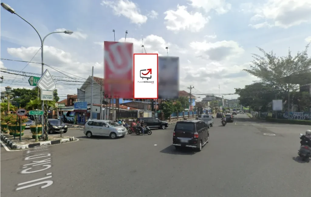 DI. Yogyakarta -Bundaran UGM Jln. Cik Di Tiro Barat RS. Pantirapih (sisi tengah), 4x8 V`