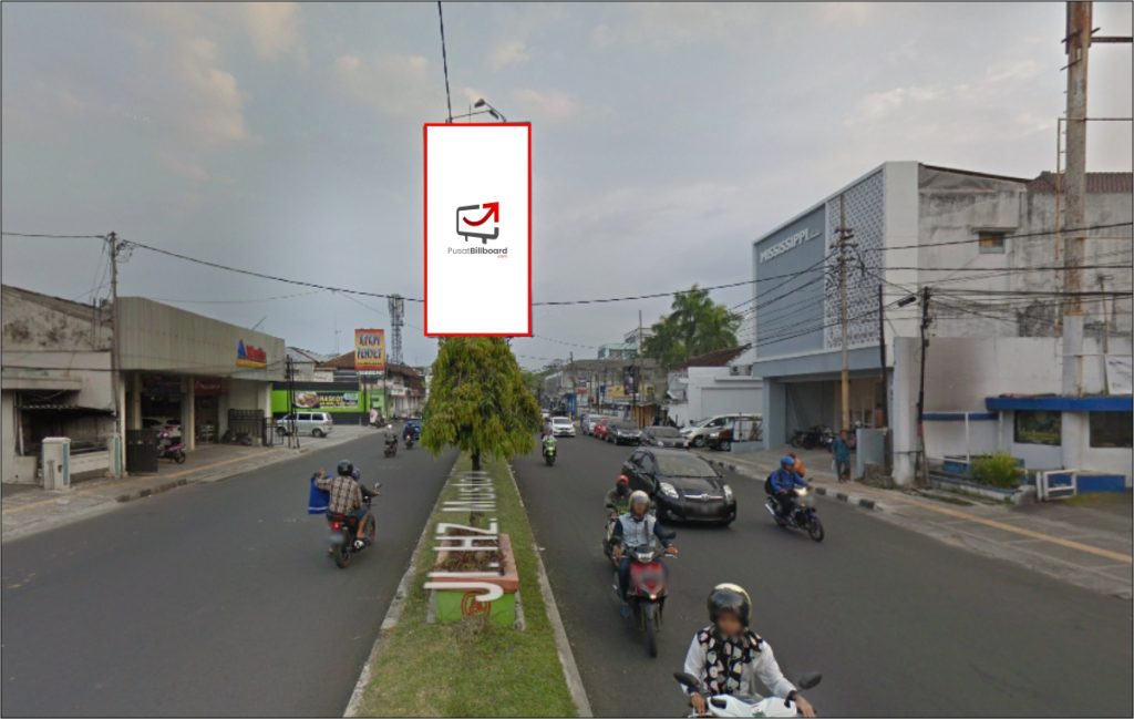 Tasikmalaya - Jl. K.H.Z Mustofa (depan mandiri) side A, 5x10 V,