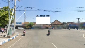 Jl. Aloon-Aloon Utara