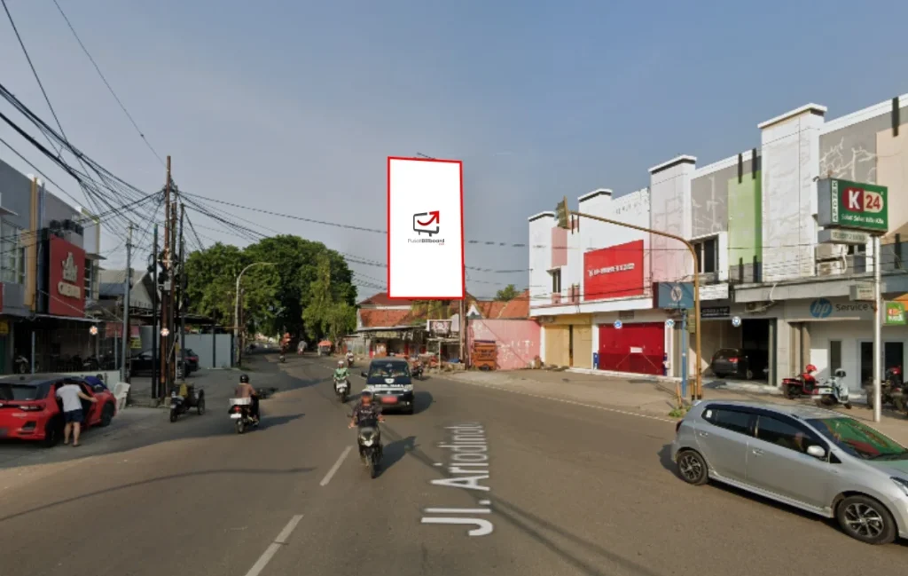 Cirebon - Jl. ariodinoto (perempatan kesepuhan cirebon) view dari A.Yani ke serang side A 5x10 V`